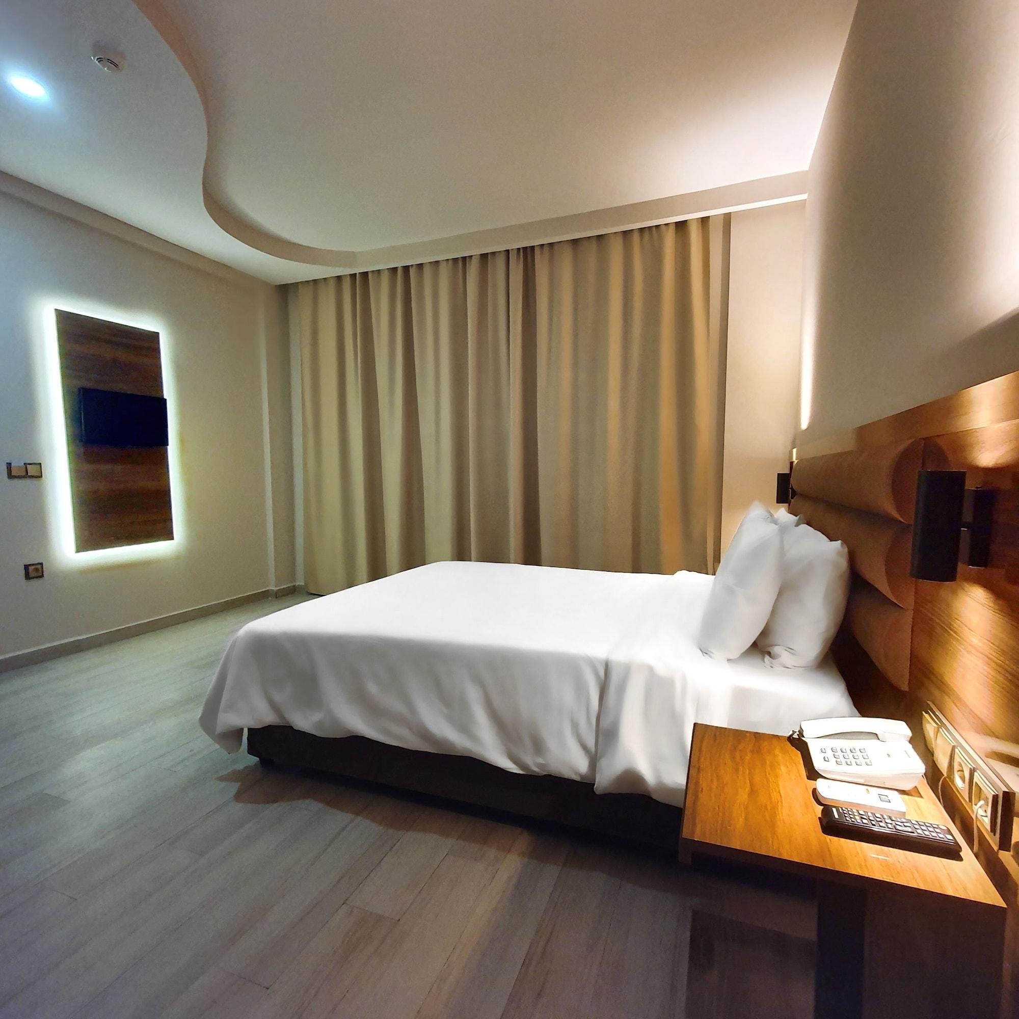 ออซกูร์ เบย์ สปา โฮเต็ล Hotel อลันยา ภายนอก รูปภาพ